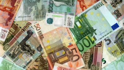 Михаил Беляев - Курс евро поднялся выше 88 рублей - russian.rt.com