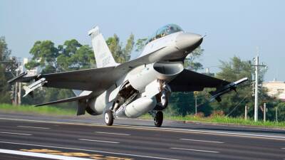 На Тайване разбился истребитель F-16V - anna-news.info - Тайвань - Ввс