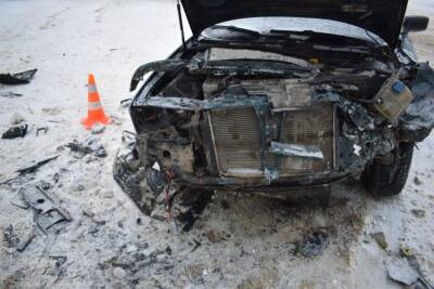 В ДТП у поселка Седью пострадал водитель Audi 80 - komiinform.ru - Печорск
