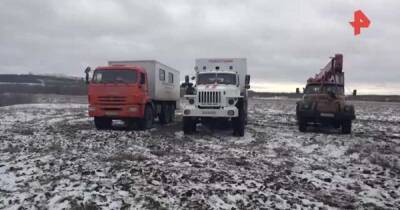 Устранением свалки из мусора на реке на Ставрополье занялись спасатели - ren.tv - Ставрополье - Светлоград