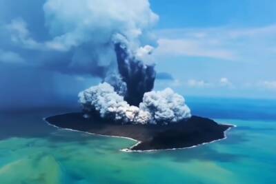 Извержение подводного вулкана выгнало короля Тонга из дворца - mk.ru - США - Австралия - Новая Зеландия - Фиджи - Тонга