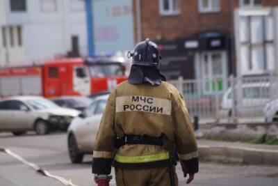 Двое детей эвакуированы из горящего дома в Красноярске вечером 15 января - kras.mk.ru - Красноярск