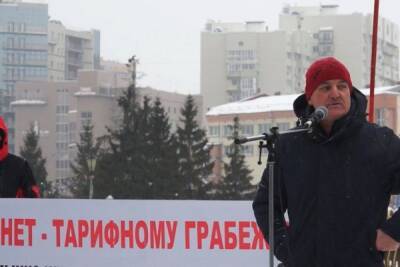 В Новосибирске задержан депутат-единоросс после пикета против повышения тарифов ЖКХ - eadaily.com - Новосибирск - Новосибирская обл.