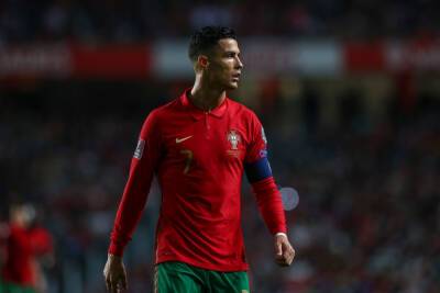 Криштиану Роналду - Cristiano Ronaldo - Аля Даеи - Роналду получил особую награду за рекорд по количеству забитых мячей за сборную - sport.bigmir.net - Португалия
