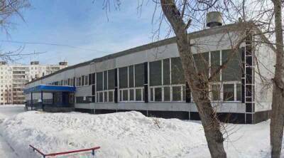 Неизвестный грабитель напал на повара новосибирской школы №13 - runews24.ru - Новосибирск