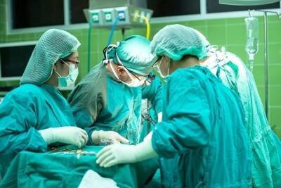 Хирурги восстановили жительнице Томска молочную железу, используя кожу со спины - tomsk.mk.ru - Томск