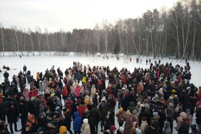 Новосибирских студентов заставили эвакуироваться из-за сообщений о минировании - novos.mk.ru - Новосибирск