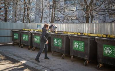 Алексей Островский - В новогодние праздники для вывоза мусора в Смоленской области задействовали 200 единиц спецтехники - rabochy-put.ru - Смоленск - Смоленская обл.