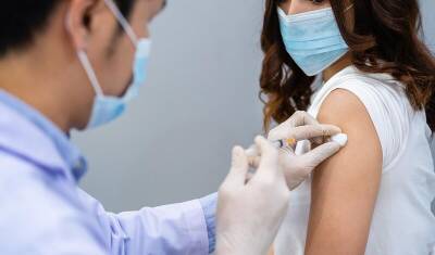 Две трети негативных реакций на антиковидные вакцины вызваны «эффектом ноцебо» - newizv.ru