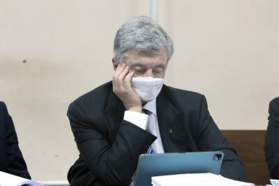 Петро Порошенко - Суд відпустив Порошенка під особисті зобов'язання - thepage.ua - Україна