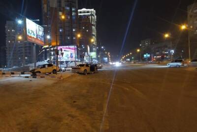 Водитель и пассажир травмировали лицо в ДТП с двумя «Тойотами» в Новосибирске - novos.mk.ru - Новосибирск