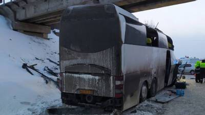 Страшная авария в Рязанской области: автобус врезался в опору моста, есть жертвы - newdaynews.ru - Москва - Рязанская обл. - Астрахань