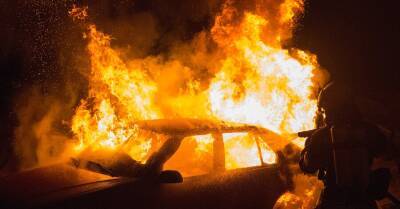 Жеральд Дарманен - Во Франции - Во Франции в новогоднюю ночь хулиганы сожгли почти 900 машин - kp.ua - Украина - Франция