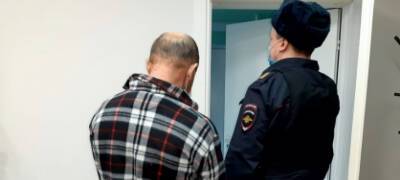 В Карелии пьяный мужчина ударил подростка ножом в грудь - stolicaonego.ru - Медвежьегорск - республика Карелия