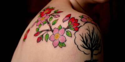 С января в ЕС вводят запрет на один из видов татуировок - lenta.ua - Украина - Запрет