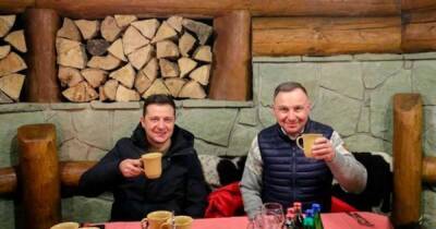 Владимир Зеленский - Анджей Дуда - Анджей Дудой - Зеленский рассказал о прогулке по горам с президентом Польши - ren.tv - Украина - Польша