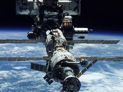 Отстыковку корабля Cargo Dragon от МКС перенесли на сутки из-за непогоды - rosbalt.ru - США - шт.Флорида