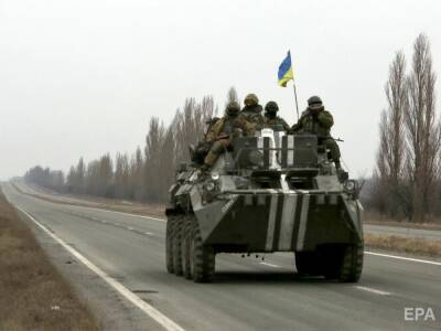 За сутки боевики на Донбассе четырежды обстреливали украинские позиции, а их беспилотник пересек линию разграничения – штаб ООС - gordonua.com - Россия - Украина - Крым - Луганская обл. - Донецкая обл.