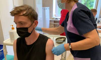 Ученые сравнили «Спутник V» и Pfizer по выработке антител к «омикрону» - gubdaily.ru - Россия - Италия
