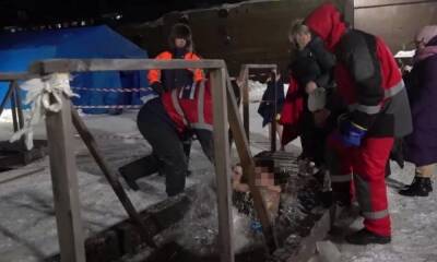Мать насильно окунула сына в прорубь: ее осудил даже священник - gubdaily.ru - Хабаровский край - Хабаровск