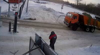 На свалку в Новочебоксарск повезли грязный снег из Чебоксар: "За ночь сделано было 90 рейсов" - pg21.ru - Чебоксары - Новочебоксарск