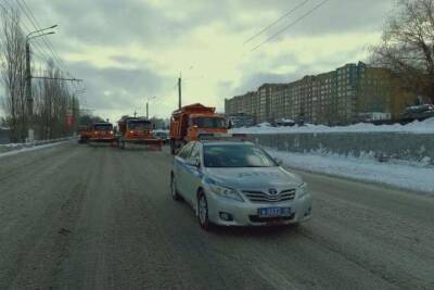 В Курске на помощь коммунальщикам в уборке снега были брошены силы полиции - chr.mk.ru - Курск