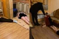 В Ривном полицейские ночью ворвались в бордель и испортили удовольствие клиенту. Видео - vlasti.net - Украина - Херсон