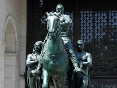 Джордж Вашингтон - Христофор Колумб - Дерек Шовин - В Нью-Йорке демонтировали конную статую Рузвельта - gordonua.com - США - Украина - Вашингтон - Нью-Йорк - Нью-Йорк - шт. Нью-Йорк - Рочестер - Миннеаполис