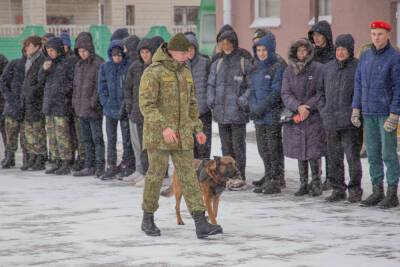 «Наверняка кто-то из ребят захочет связать жизнь с органами погранслужбы». Для учащихся кадетских и военно-патриотических классов в Гродненской пограничной группе впервые провели день открытых дверей - grodnonews.by - Белоруссия