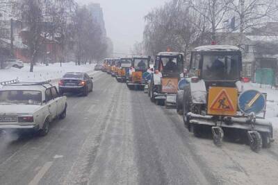 За сутки с улиц Воронежа убрали 950 кубометров снега - vrn.mk.ru - Воронеж