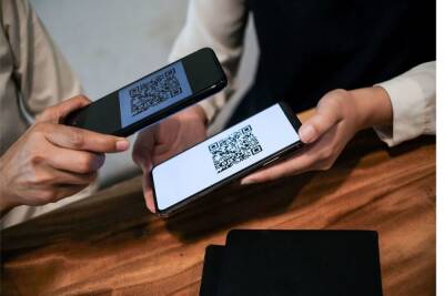 Дмитрий Лисовец - Глава Комздрава Петербурга не поддержал идею отмены QR-кодов - spb.mk.ru - Санкт-Петербург