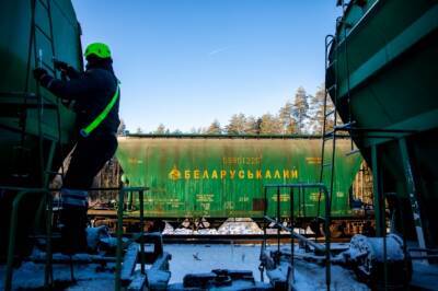 Три белорусские компании просят LTG перевозить удобрения, LTG обратилась в комиссию - obzor.lt - США - Литва - Транзит