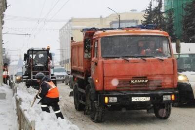 21 января на уборку снега в Рязани вышли 74 работника ДБГ - rzn.mk.ru - Рязань