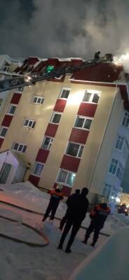 В Ноябрьске из-за пожара эвакуировали 80 жильцов многоэтажки - znak.com - Ноябрьск