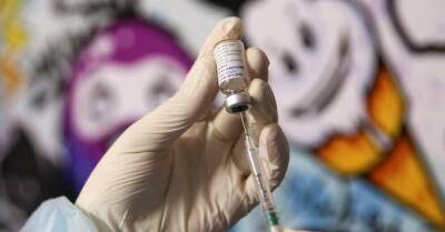 Oпрос: жители Латвии стали меньше доверять безопасности вакцин от Covid-19 - rus.delfi.lv - Латвия