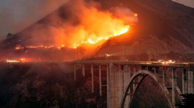 В Калифорнии бушует масштабный лесной пожар - ru.slovoidilo.ua - Украина - Турция - USA - шт. Калифорния