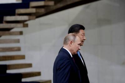 Владимир Путин - Мария Захарова - Си Цзиньпин - Bloomberg: Путин пощадил Украину из-за просьбы Си Цзиньпиня не омрачать Олимпиаду - Русская семерка - russian7.ru - Россия - Китай - Украина - Пекин