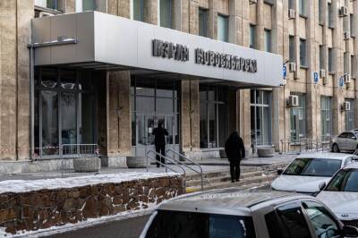 Густаво Зырянов - Власти Новосибирска требуют снести часть ресторанного дворика в центре - sib.fm - Новосибирск