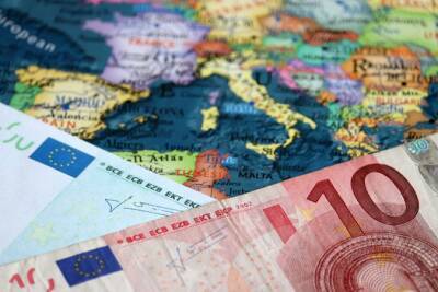 Анналена Бербок - Джо Байден - Европейские экономики рискуют больше, чем США, в конфликте с Россией — Bloomberg - minfin.com.ua - Россия - США - Украина - Крым - Лондон - Германия