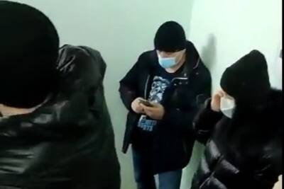 В Рыбинске очередь к терапевту растянулась на 3 этажа - yar.mk.ru - Рыбинск