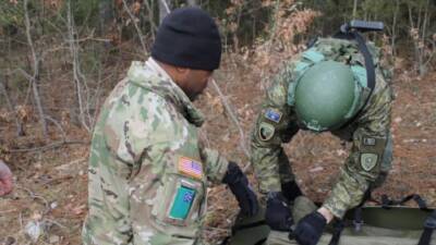 Американские инструкторы обучили косовских боевиков и выдали им... - politnavigator.net - США - Косово