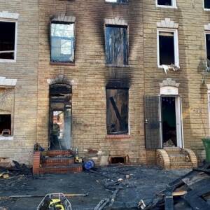 В США трое спасателей погибли при тушении огня в жилом доме - reporter-ua.com - США - шт. Мэриленд - Балтимор