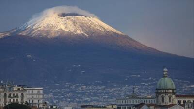 Вулкан пробуждается? Когда ученые ждут нового извержения Везувия - 5-tv.ru - Швейцария - Италия - Франция - Неаполь