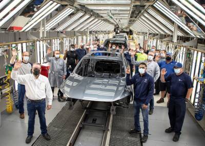 В США с конвейера сняли VW Passat - autonews.ua - США - Украина