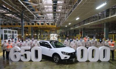 Lada Vesta - В России выпущена 650-тысячная LADA Vesta - autostat.ru - Россия - Ижевск
