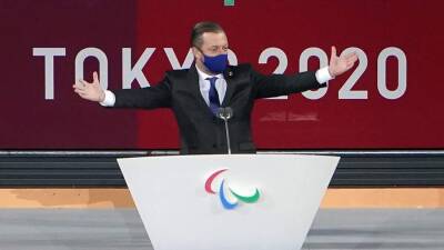 Си Цзиньпин - Эндрю Парсонс - Глава МПК не сможет поехать в Пекин на Олимпиаду из-за COVID-19 - iz.ru - Китай - США - Израиль - Бразилия - Пекин