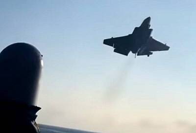 queen Elizabeth - Появились кадры с американским F-35C за секунду до катастрофы на авианосце - topcor.ru - Южная Корея - США - Филиппины - Манила
