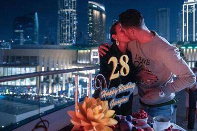 Криштиану Роналду - Cristiano Ronaldo - "Мечты сбываются": Роналду устроил роскошный праздник для возлюбленной в день ее рождения - sport.bigmir.net - Эмираты