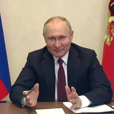 Владимир Путин - Путин поручил продумать упрощение назначения соцвыплат для россиян, живущих в ДНР и ЛНР - radiomayak.ru - Россия - ДНР - ЛНР