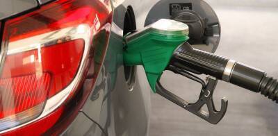 Али Асадов - В Азербайджане снижена ставка акциза на ряд видов бензина - trend.az - Азербайджан